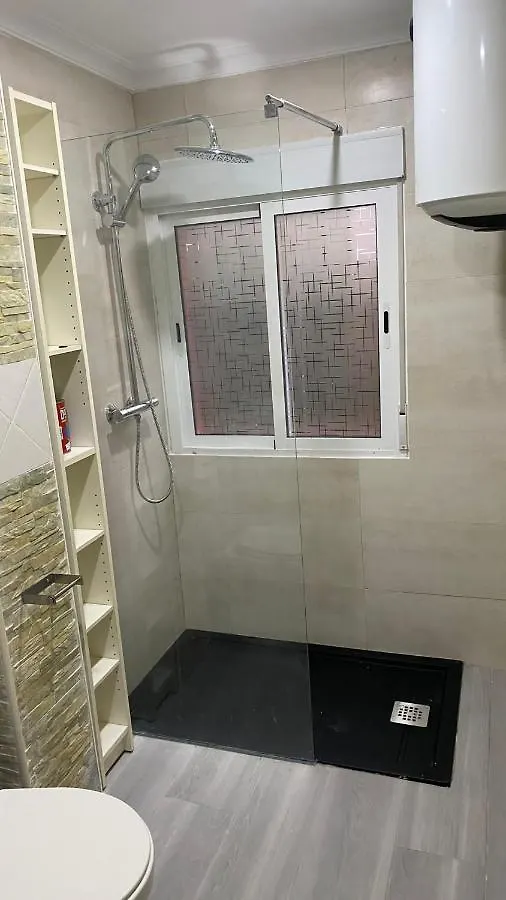 Apartamento Fantastico Bajo Con Patio Junto A La Playa Málaga